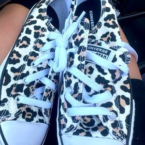 Custom Leopard print converse shoes never worn!